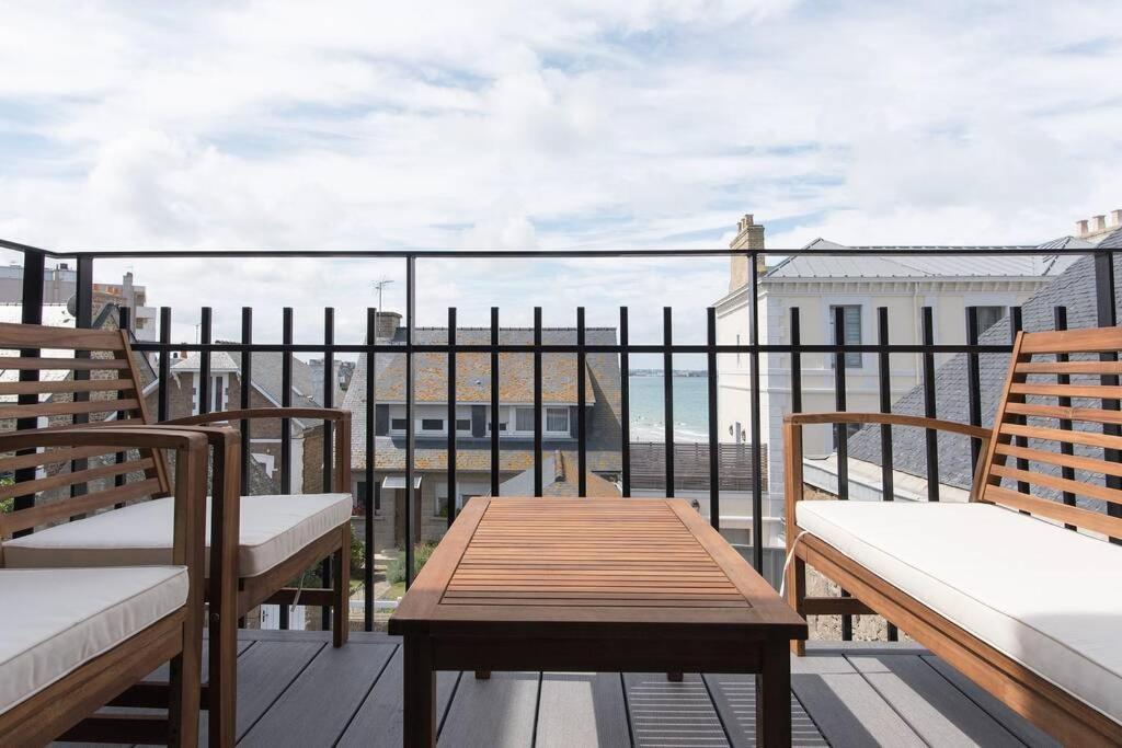 Appartement 4 Etoiles Vue Mer Et Bord De Plage Chez Odette Сен-Мало Экстерьер фото